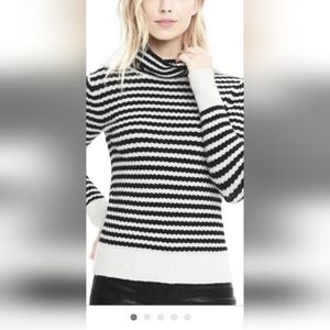 Striped Black and White Women's Sweater
